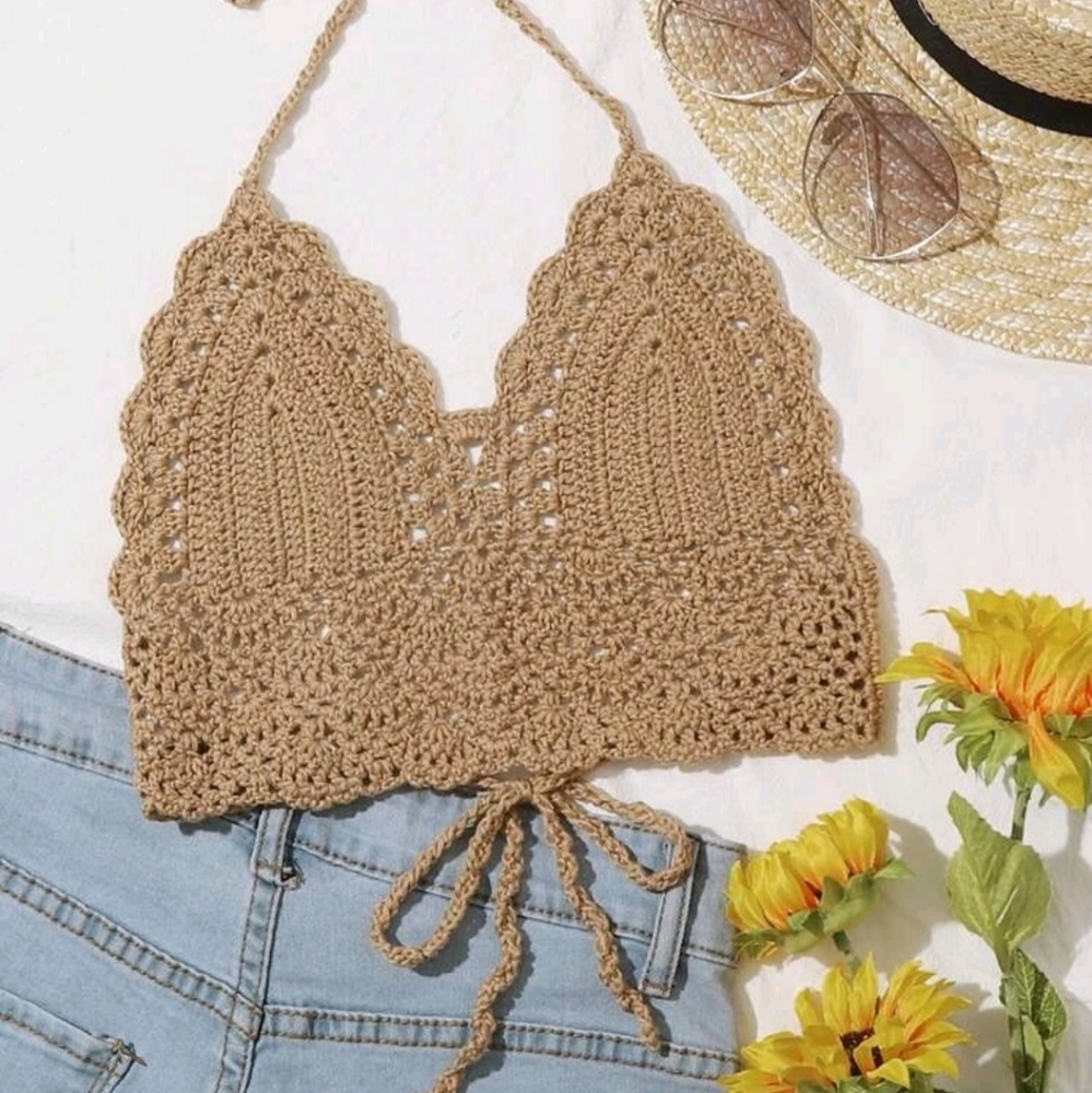 NWOT Halter Woven Tie Back Crop Top